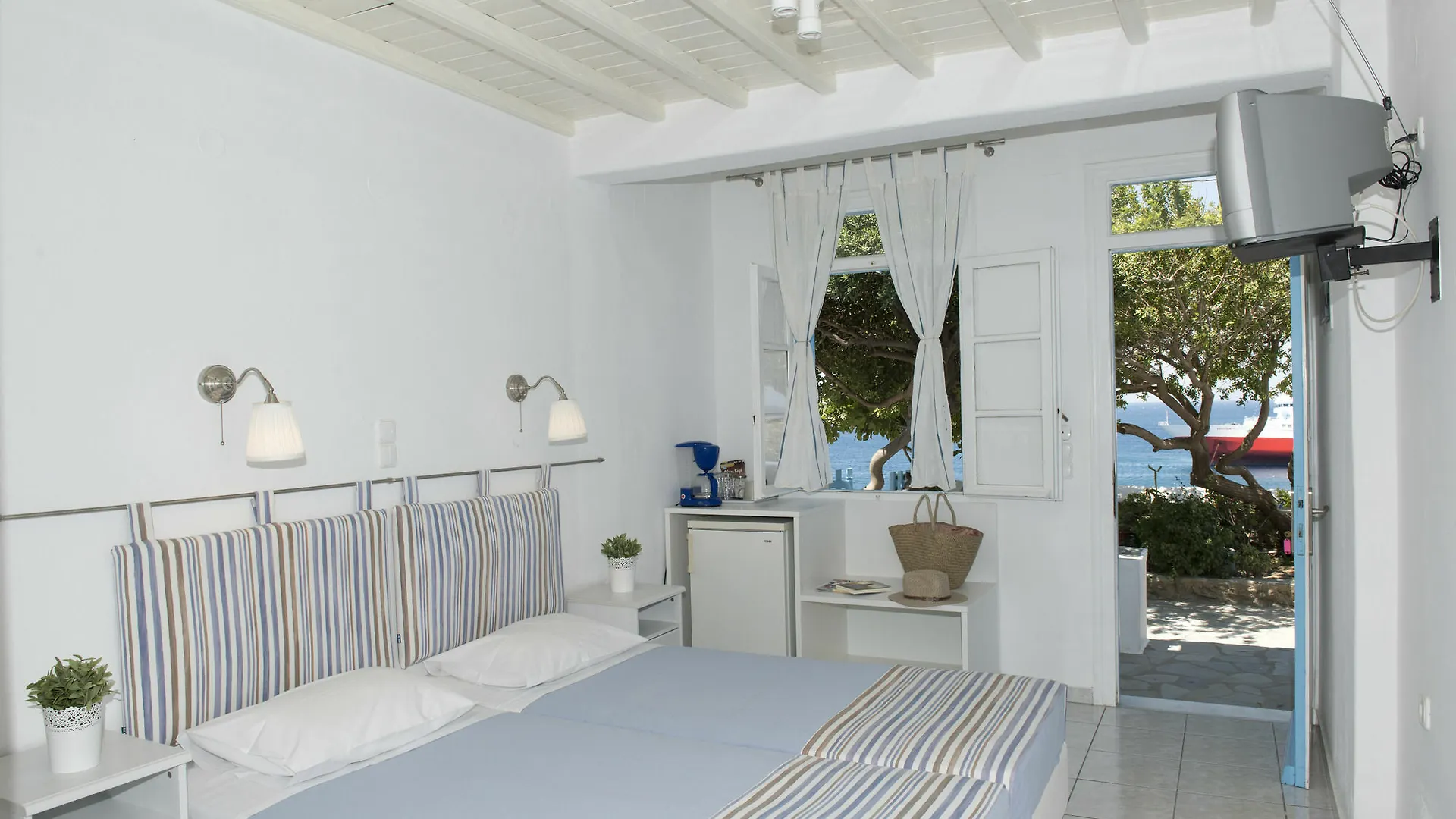 Asimina Hotel Tourlos Guest house