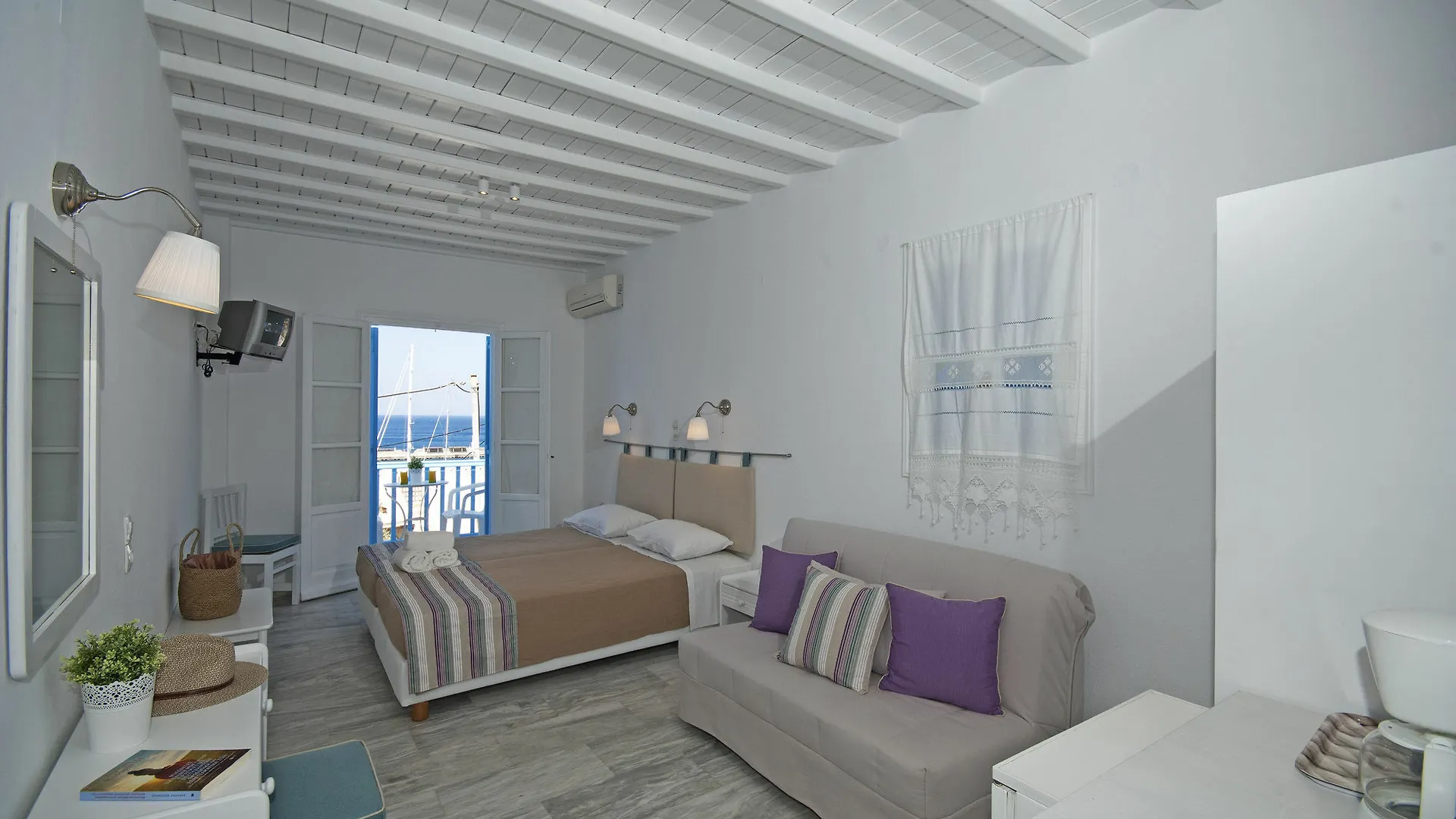 Asimina Hotel Tourlos